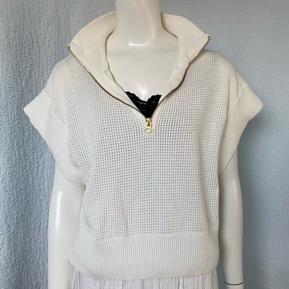 Varley Sweaters - Varley White Loretta Half Zip-Up Double Soft  Sleeveless Crop Sweater Sweatshirt